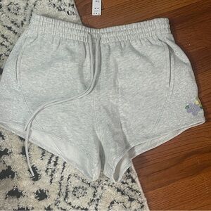 PINK Victoria's Secret Ivy Fleece Curved Hem Heather Stone Grey Shorts M Flower